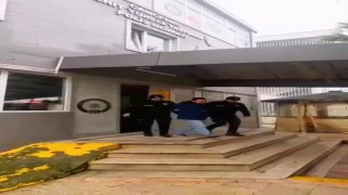 Pendikte aynasını kıran motokuryeyi ezen sürücü adliyeye sevk edildi