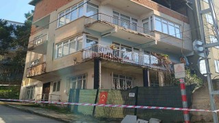 Pendikte duvarlarından çatlama sesi gelen 3 katlı bina tahliye edildi