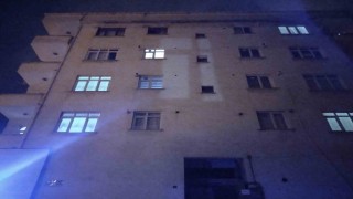 Pendikte ev sahipleri ile kiracıların kavgası kanlı bitti: 3 yaralı