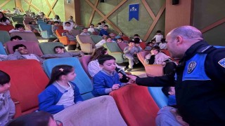 Polis ekiplerinin öğrencilere yönelik bilgilendirmeleri sürüyor