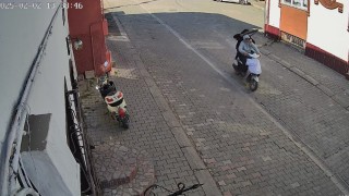 Pompalı tüfekle saldırıp motosikletle kaçan 2 şüpheli yakalandı