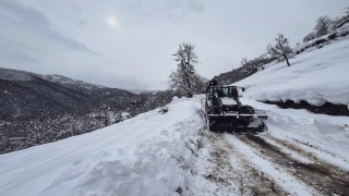 Rizede 73 köy yolu ulaşıma kapandı
