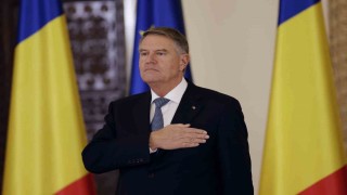 Romanya Cumhurbaşkanı Iohannis istifa etti