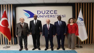 Ruanda Büyükelçisi Düzce Üniversitesinde