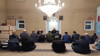 Sabah namazında vatandaşlara halise ikram edildi