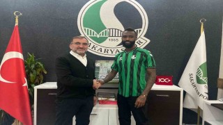 Sakaryaspor, Nicolas NKoulouyu kadrosuna kattı