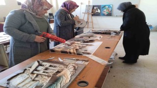 Samsatta 13 kursla yaygın eğitim veriliyor