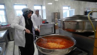 Samsundaki liseden her gün 300 öğrencisine ücretsiz yemek