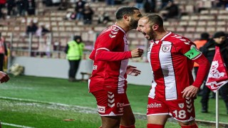 Samsunspor, 3 futbolcuyla sözleşme uzattı