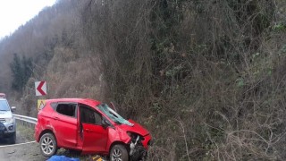 Şarampole devrilen otomobilin sürücüsü hayatını kaybetti