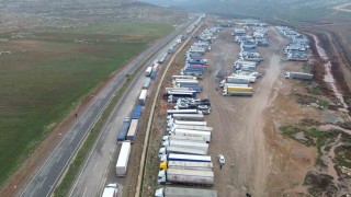 Suriye’de Ticaret Arttı, Tır Geçişleri Hızlandı