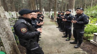 Şehit polis Fuat Kaplan mezarı başında anıldı