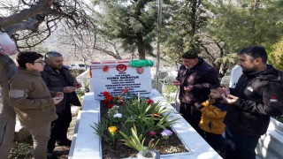 Şehit Sözleşmeli Er Cuma Bağatur, Batmanda mezarı başında anıldı