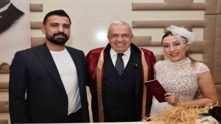 Sevgililer Günü nikahları Başkan Şadi Özdemirden