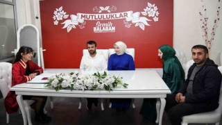 Sevgililer Gününde bir ömür boyu mutluluğa ‘Evet dediler