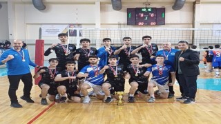 Seyhan Belediyespor Kulübü, Adana Voleybol Liginde gençler ve küçükler erkek kategorilerinde Adana Şampiyonu oldu