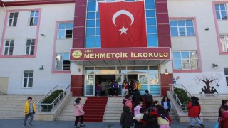 Siirtte öğrenciler sanat dolu duvarlar arasında eğitim görüyor