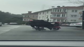 Şilede tehlikeli yolculuk: Motosikletle motosiklet taşıdılar
