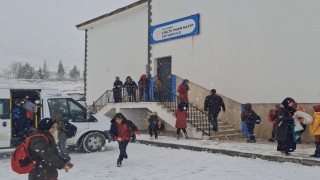 Sincikte bazı okullar tatil edildi