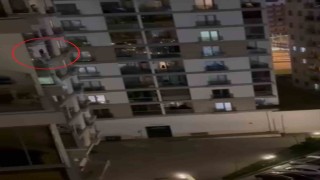 Sinir krizi geçirdi, ne var ne yok camdan aşağı attı