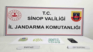 Sinopta şahıslardan satışa hazır uyuşturucu ele geçti