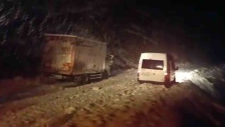 Şırnakta ekiplerin kar nöbeti devam ediyor