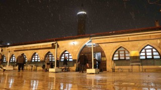 Sivas Ulu Camiinde ilk teravih namazı kılındı