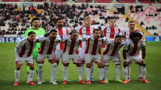Sivassporda zorlu Beşiktaş maçı öncesi 8 eksik