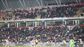 Sivasspor’da Kriz Büyüyor: Taraftardan İsyan Sesleri