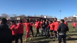 Siverekte BAL maçı öncesi kavga