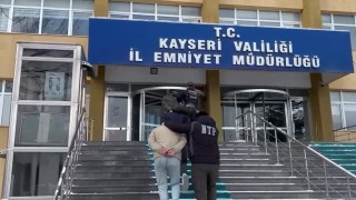 Sokak satıcılarına operasyon: 10 kişi tutuklandı