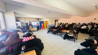 Sökede öğrenciler jandarma tarafından bilgilendirildi
