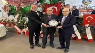Süleyman Kalbura onursal başkanlık verildi