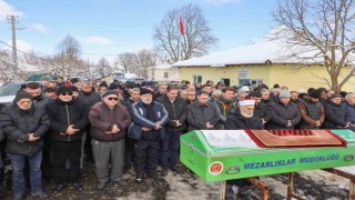Sütlük Köyü Muhtarı Erol Aynur gözyaşları arasında toprağa verildi
