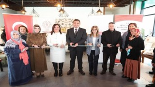 Tahta baskı yapma sergisi açıldı