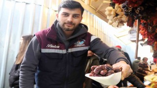 Tarihi Kemeraltı Çarşısında Ramazan hareketliliği