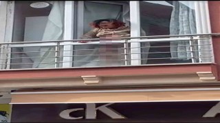 Eşini ve 5 yaşındaki kayınbiraderini bıçakladı