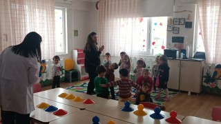 Tavşanlı Hande Gül Anaokulunda depremin yıl dönümü anıldı
