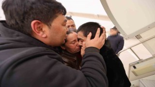 Tayland tutuklu 40 Uygur Türkünü Çine iade etti