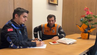 Temizlik personelinden örnek davranış