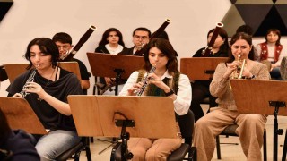 Tepebaşı Çocuk ve Gençlik Senfoni Orkestrası konsere hazırlanıyor
