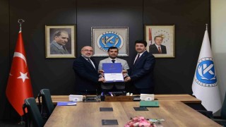 Tomarza Mustafa Akıncıoğlu MYO akreditasyon belgelerini aldı