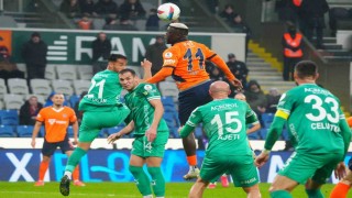 Trendyol Süper Lig: Başakşehir: 0 - Bodrum FK: 0 (İlk yarı)
