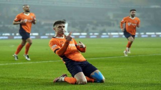 Trendyol Süper Lig: Başakşehir: 1 - Samsunspor: 0 (İlk yarı)