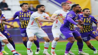 Trendyol Süper Lig: Eyüpspor: 0 - Kayserispor: 0 (İlk yarı)
