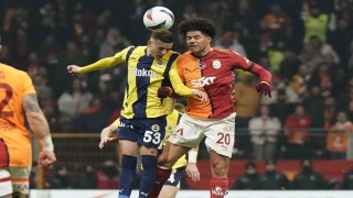 Trendyol Süper Lig: Galatasaray: 0 - Fenerbahçe: 0 (İlk yarı)