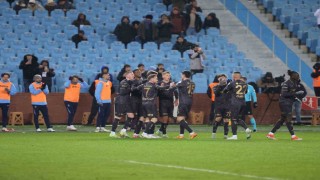 Trendyol Süper Lig: Trabzonspor: 2 - Gaziantep FK: 0 (İlk yarı)