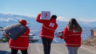 Türk Kızılay 6 Şubat depremlerinden etkilenen bölgelerde yardım çalışmalarına devam ediyor