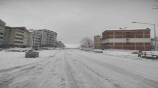 Türkeli karla uyandı, okullar tatil edildi