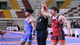 U23 Grekoromen Türkiye Güreş Şampiyonası devam ediyor